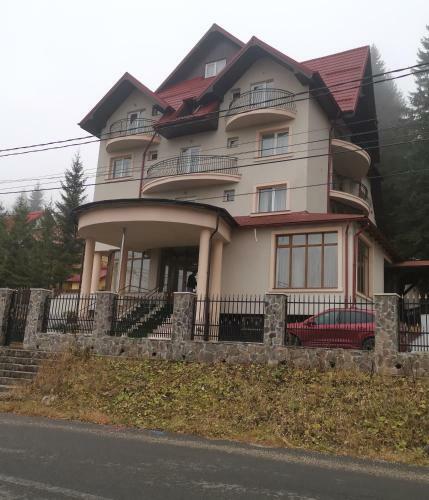 Hotel Cota 1200