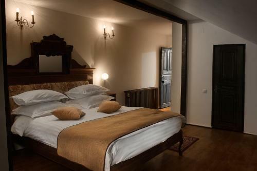 Hostal Pensiune-restaurant Tara Luanei