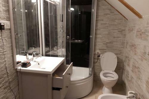 Vila Primitoare Cu Piscina Pentru Gasca Mare