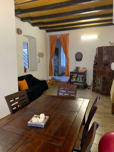 Hostal Cazare Iedera
