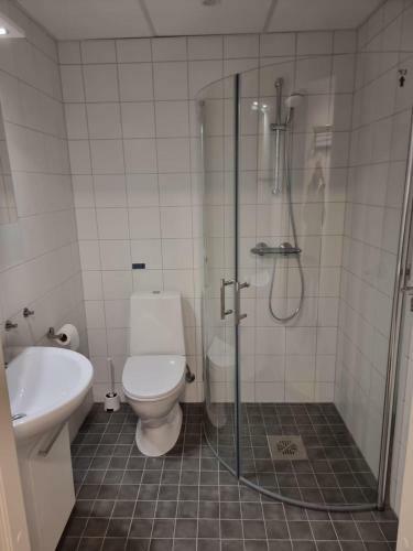 1-bed Apartment In Rosersberg