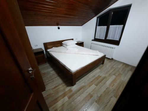 Lodge Vila Aloman