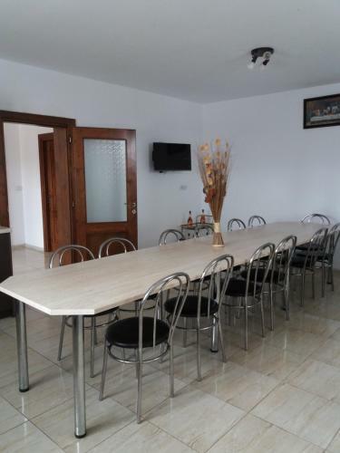 Lodge Vila Aloman