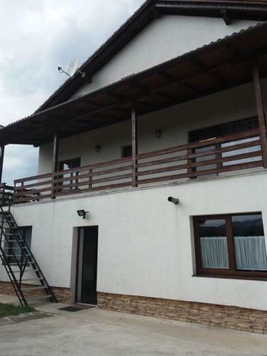 Lodge Vila Aloman