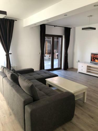 Hostal Holiday Luxury Villa With Private Garden