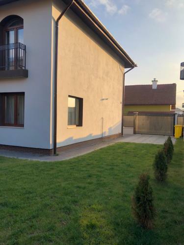Hostal Holiday Luxury Villa With Private Garden