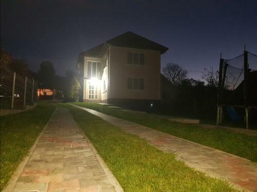 Hostal Pensiunea La Nucu