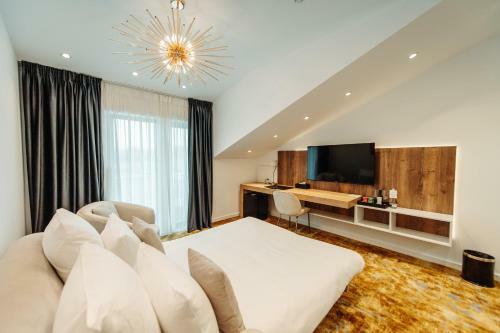 Iza Hotel