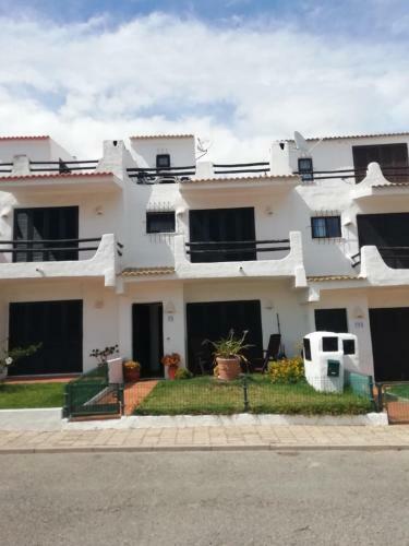 Moradia T2+1 Com Piscina