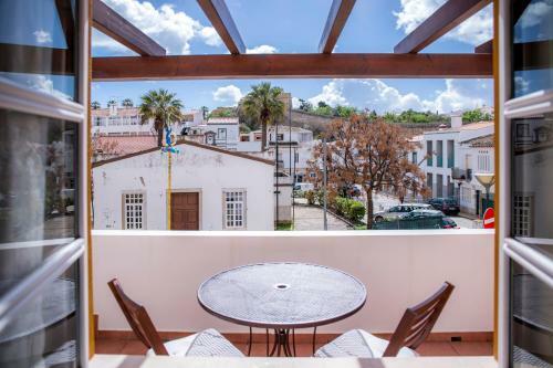 Hostal Casinha D'av� Guesthouse