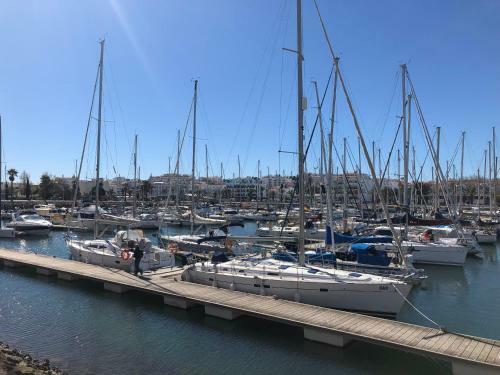 Spacious Apartment - Porto De M�s Beach