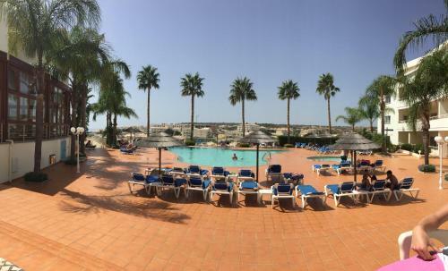 Spacious Apartment - Porto De M�s Beach