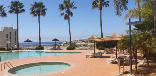 Spacious Apartment - Porto De M�s Beach