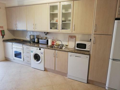Two Bedroom Apartment - 110m2, Ac, Terrace, Wi-fi, Pets