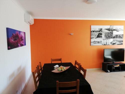 Two Bedroom Apartment - 110m2, Ac, Terrace, Wi-fi, Pets