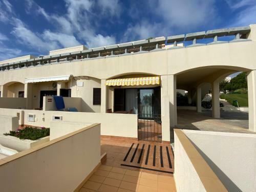 Apartamento D. Ana Beach Studio