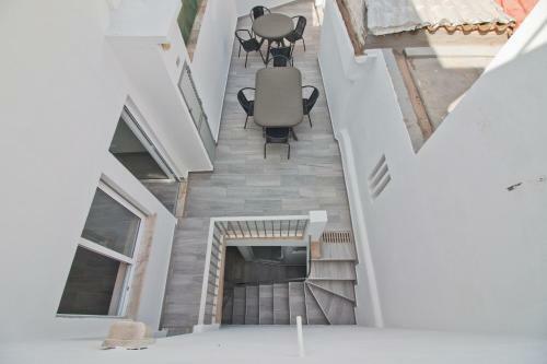 Hostal New Village Guest House