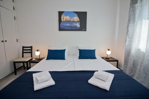 Hostal New Village Guest House