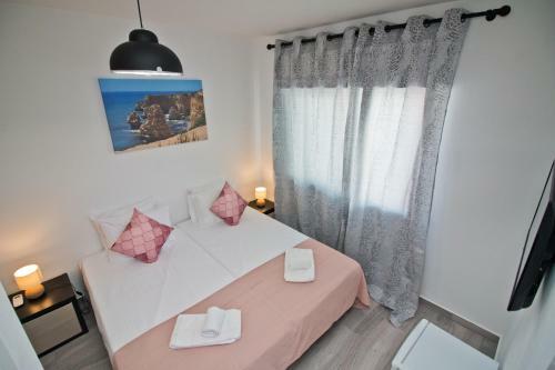 Hostal New Village Guest House