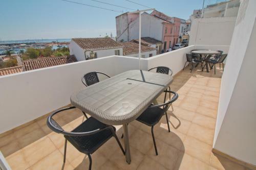 Hostal New Village Guest House