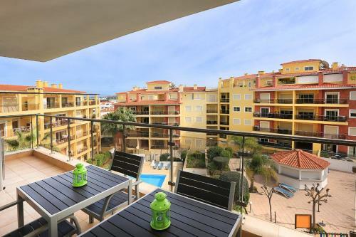 Henri's Apartments - P�tio Do Convento