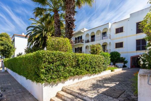 Tom's Central Apartment With Rooftop Terrace & Spacious Pool