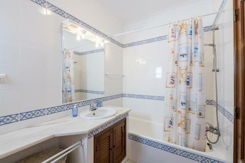 Quinta Da Caldeira - Villa Com Piscina A 5 Minutos A P� Da Praia