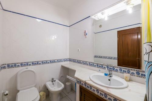 Quinta Da Caldeira - Villa Com Piscina A 5 Minutos A P� Da Praia