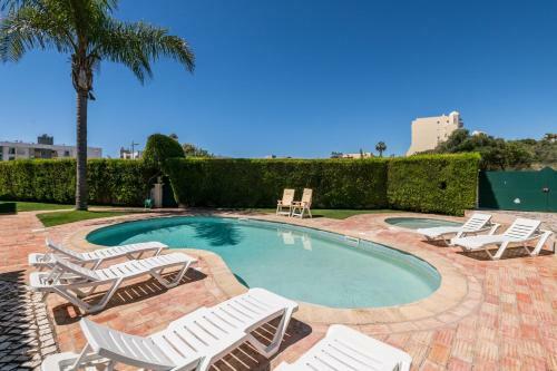 Quinta Da Caldeira - Villa Com Piscina A 5 Minutos A P� Da Praia