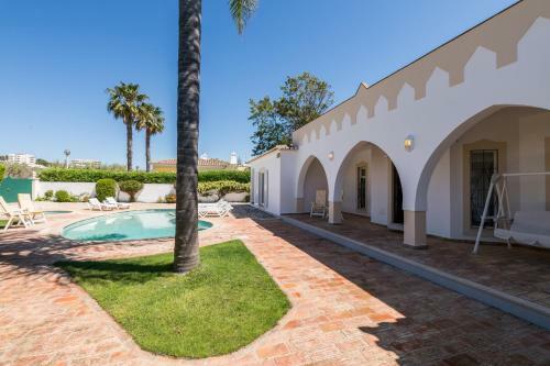 Quinta Da Caldeira - Villa Com Piscina A 5 Minutos A P� Da Praia