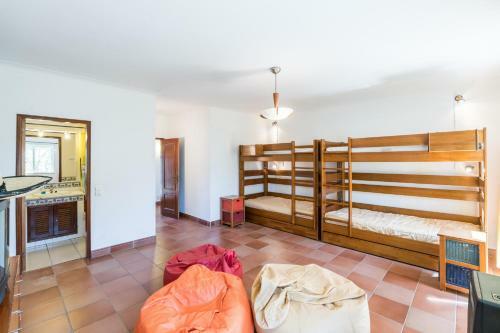Quinta Da Caldeira - Villa Com Piscina A 5 Minutos A P� Da Praia