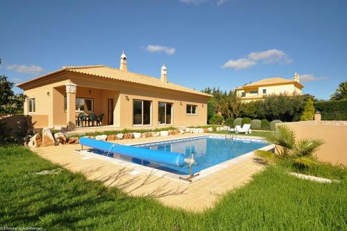 Villa Mira