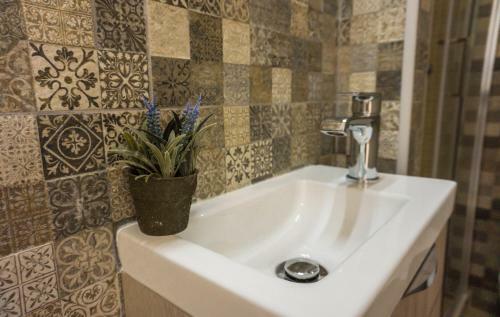 Hostal Lalitana Townhouse
