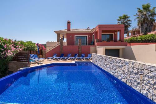 Villa Casa Trafford.
