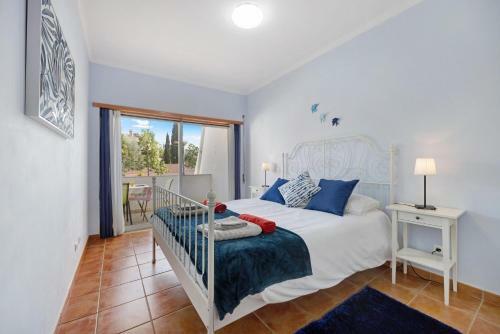 Henris Apartment