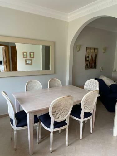 Resort Lomy Acces Spa Piscine Int�rieure