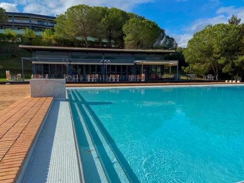 Casa Lucr�cia - Apartamento Com Piscina E Campo De T�nis