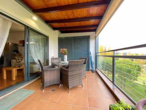 Casa Lucr�cia - Apartamento Com Piscina E Campo De T�nis