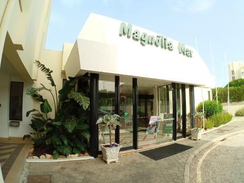 Beachfront Apartments Porto De M�s Beach - Lagos