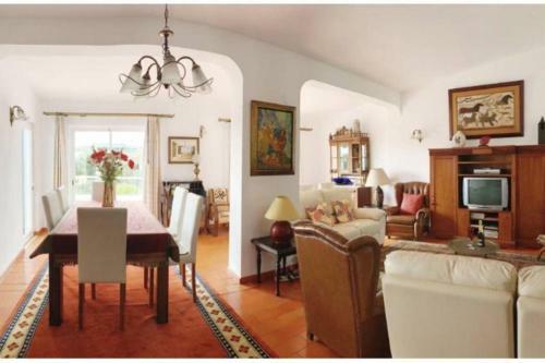 Kika Family House
