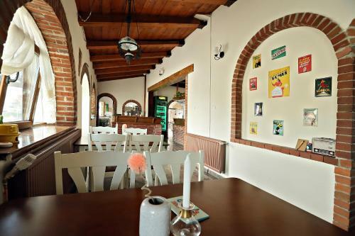Hostal Pensiunea Sanmartin
