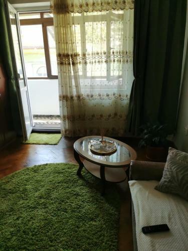 Apartament Sub Cetate