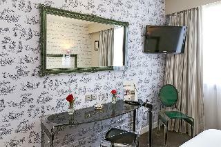 Hotel Quality Rueil La Defense(.)