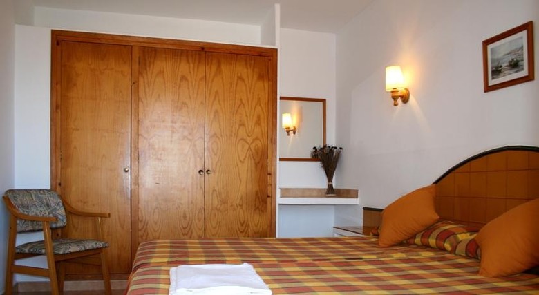 Apartamentos Sol Ponent