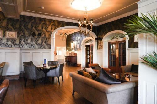 Hardwick Hall Hotel