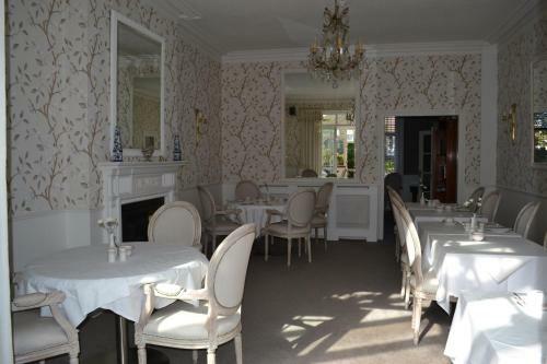 Hostal Cranleigh Hotel