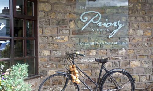 Posada The Priory Inn