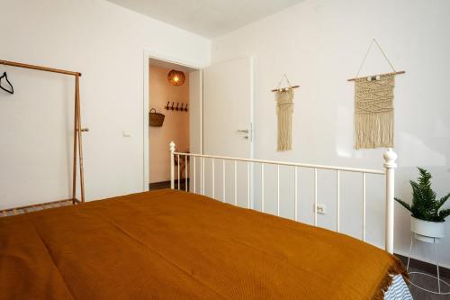 Daisy Apartment1