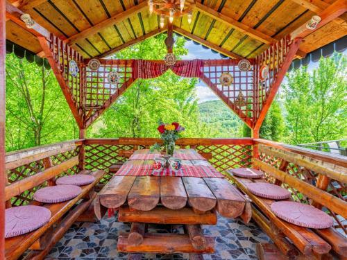 Hostal Casuta Cu Trandafiri