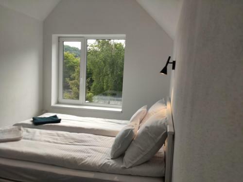 Bed & Breakfast 4 Seasons - House